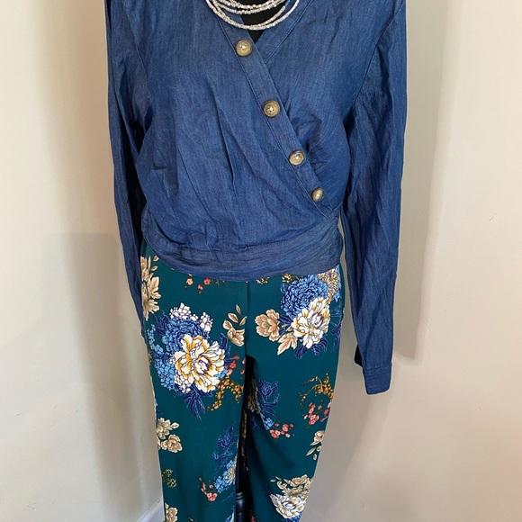 Blouse - Picture 2 of 2